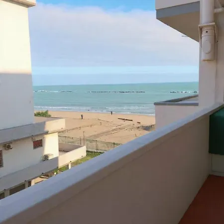 Simona Mare リド・アドリアーノ